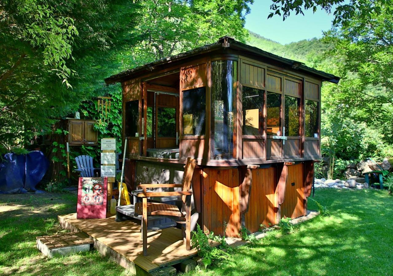 Beau Vallon - Gite Et Chambres D'Hotes Pyrenees-Mediterranee - Pays Catalan Sahorre ภายนอก รูปภาพ