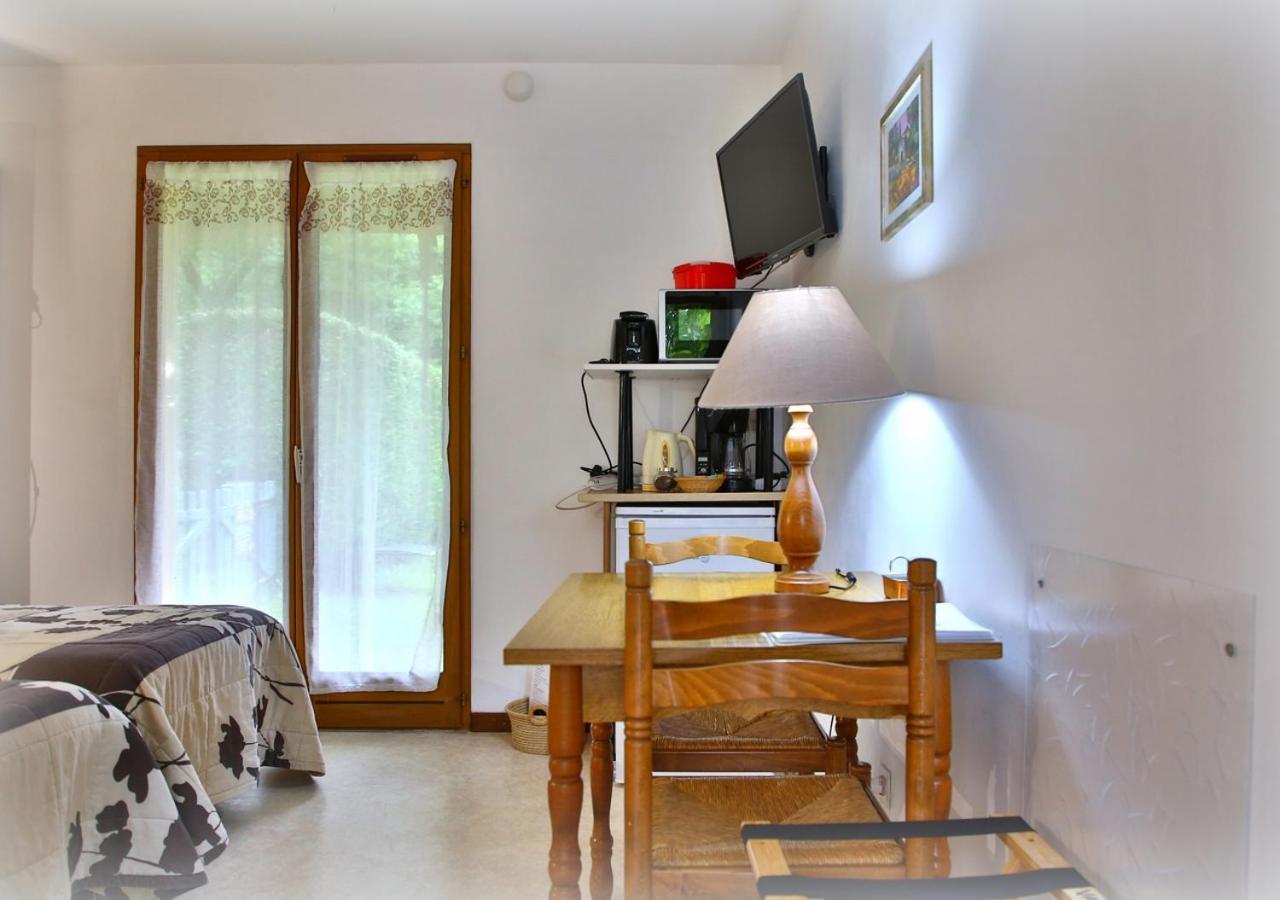Beau Vallon - Gite Et Chambres D'Hotes Pyrenees-Mediterranee - Pays Catalan Sahorre ภายนอก รูปภาพ